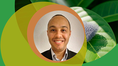 Green valorization of biomass residues by solar-driven photoelectrochemical processes